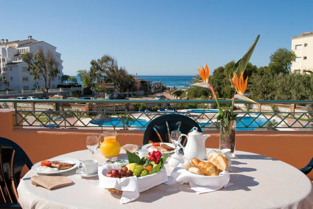 Marbella Beach Resort At Club Playa Real Exteriér fotografie